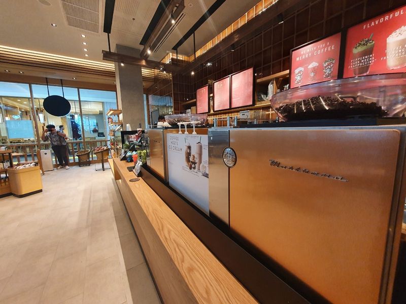 Starbucks Union Mall หน้าแรก