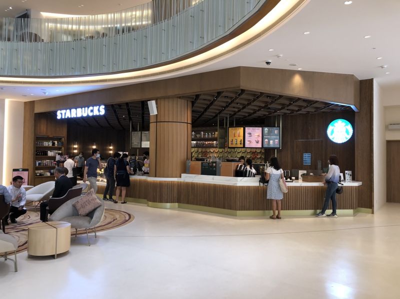 Starbucks Bumrungrad Hospital 1F หน้าแรก